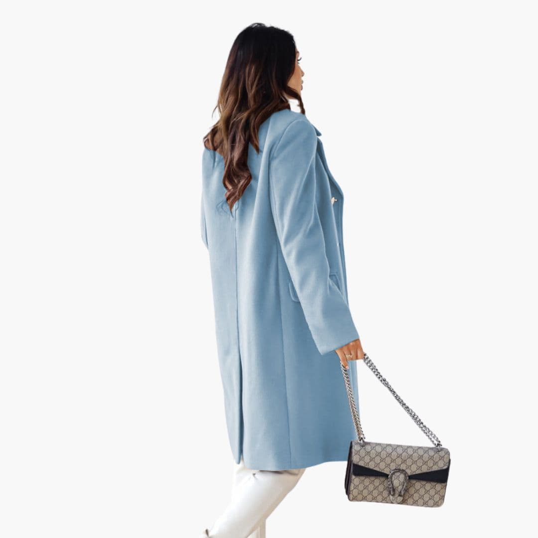 Długi płaszcz damski z kołnierzem z wycięciem