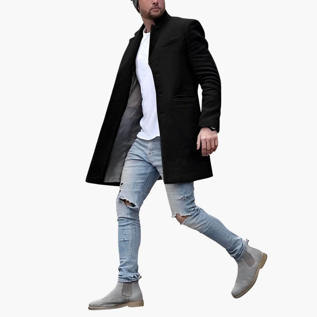 Długi płaszcz męski ze stójką i kieszeniami z przodu