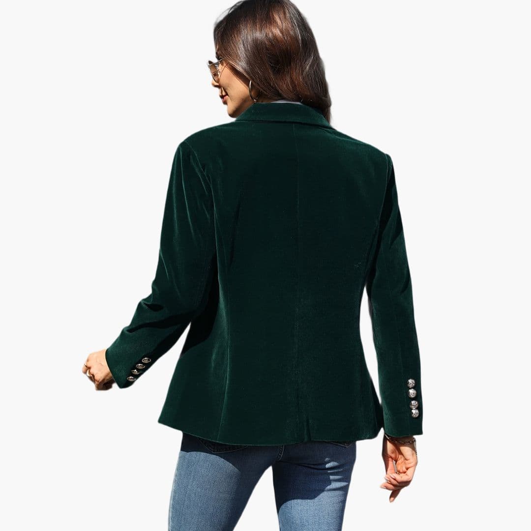 Kurtka damska zapinana na guziki z kołnierzem