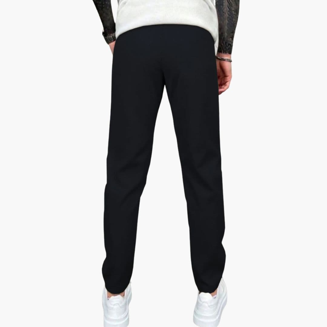 Męskie spodnie slim fit z kieszeniami po bokach